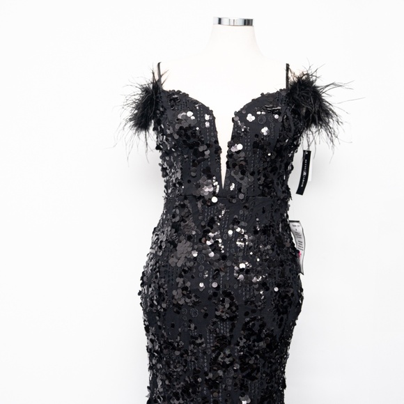 Betsy & Adam - Sequined Feather-Trim Gown - Picture 9 of 12